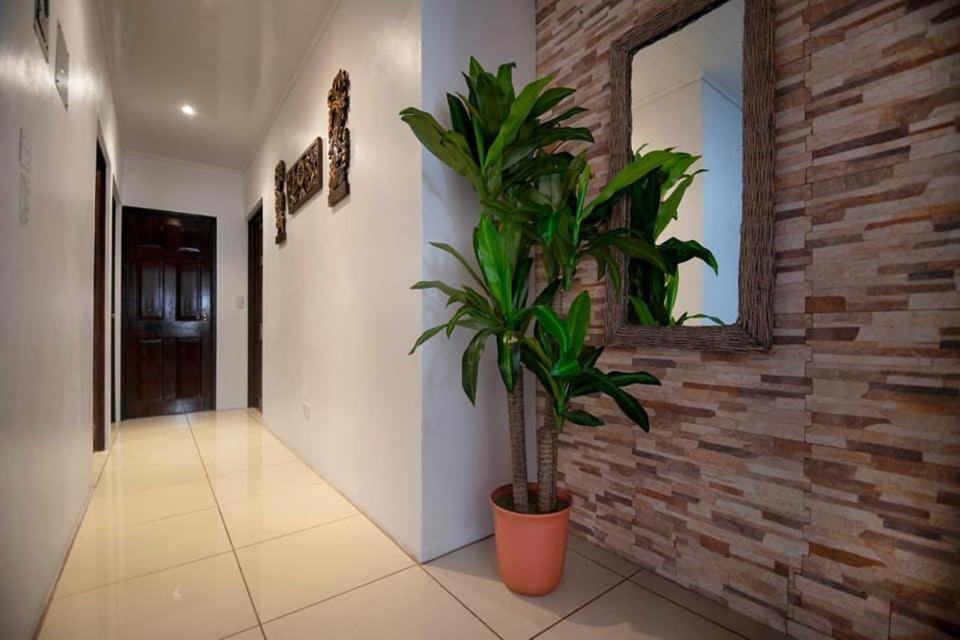 Elegant Villa In La Fortuna With Spacious Backyard Plus Very Private Pool & Parking Bagian luar foto