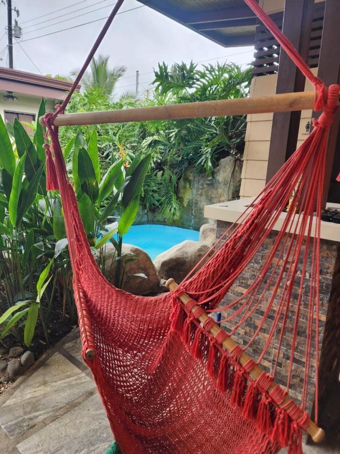 Elegant Villa In La Fortuna With Spacious Backyard Plus Very Private Pool & Parking Bagian luar foto